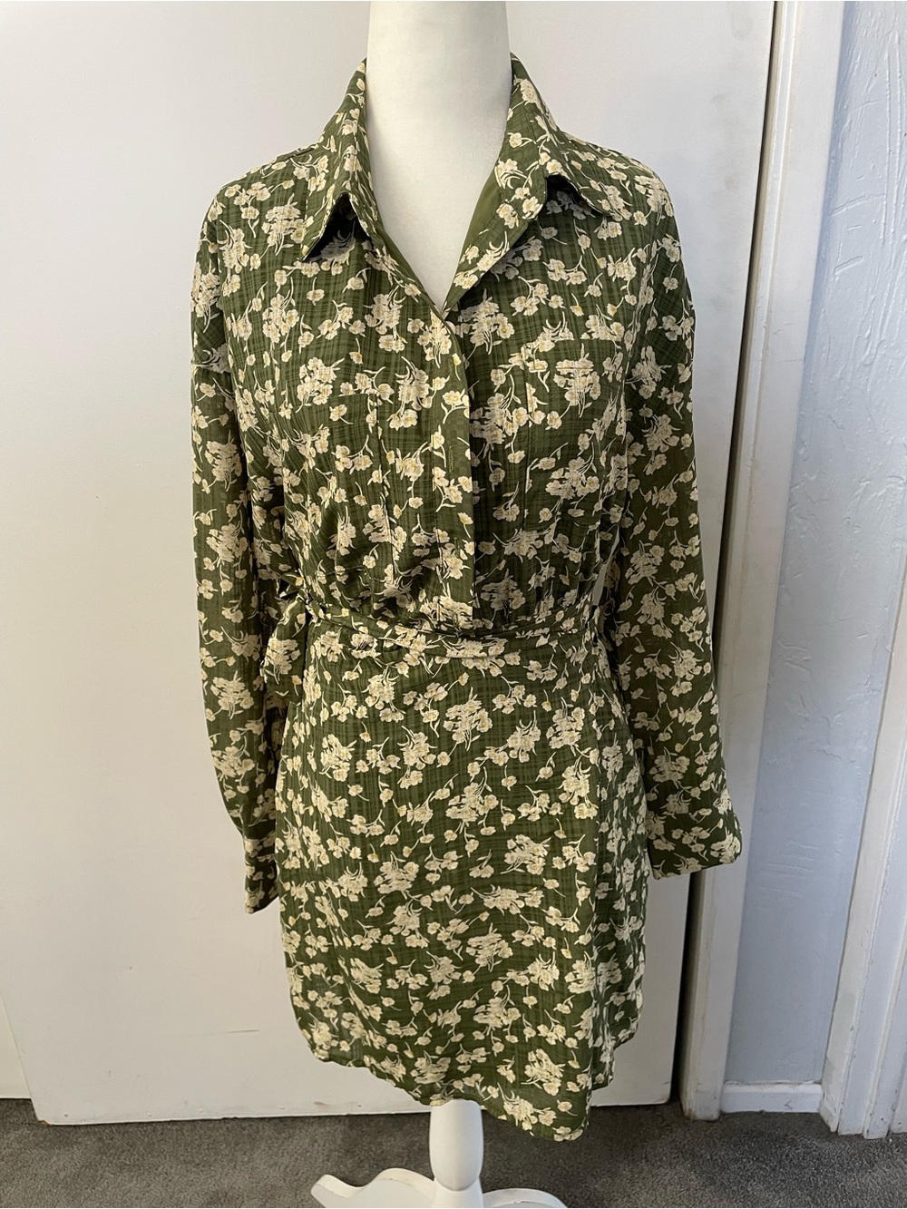 NWT Aralina Green Flower Midi Dress Size M
